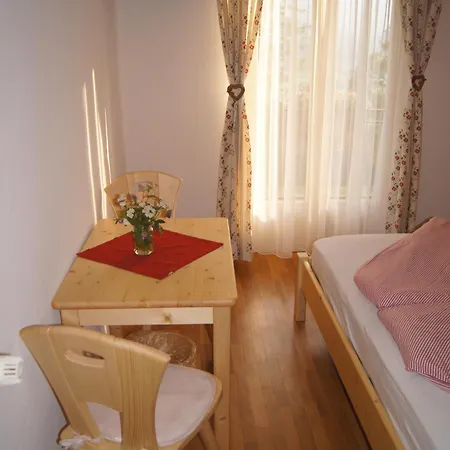 Privatunterkunft Schlaferhof - *
